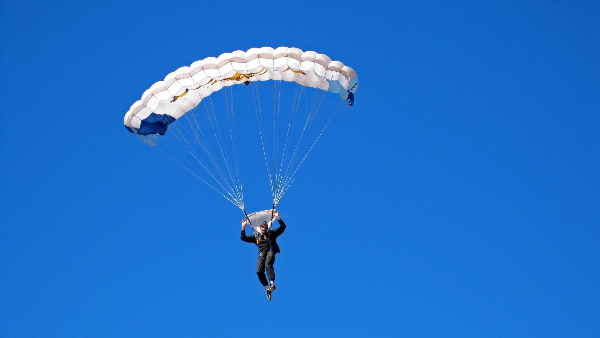 未来科技在WRC中的应用：AI驾驶与自动控制技术，未来科技在wrc中的应用_ai驾驶与自动控制技术包括